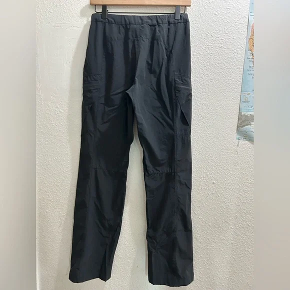 SOLD ******. ARC ' TERYX WOMENS LIGHT WEGHT PANTS SIZE 4 - Picture 5 of 8